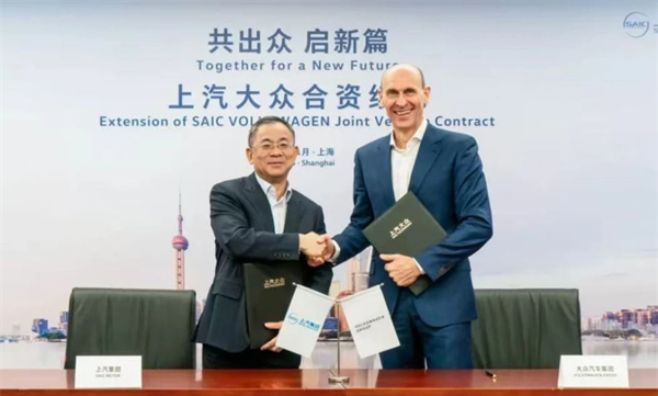 汽车强国路上，步履不停的上汽