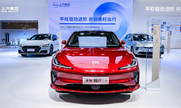 诸神乱战下，上汽以厚度重塑"老大"担当
